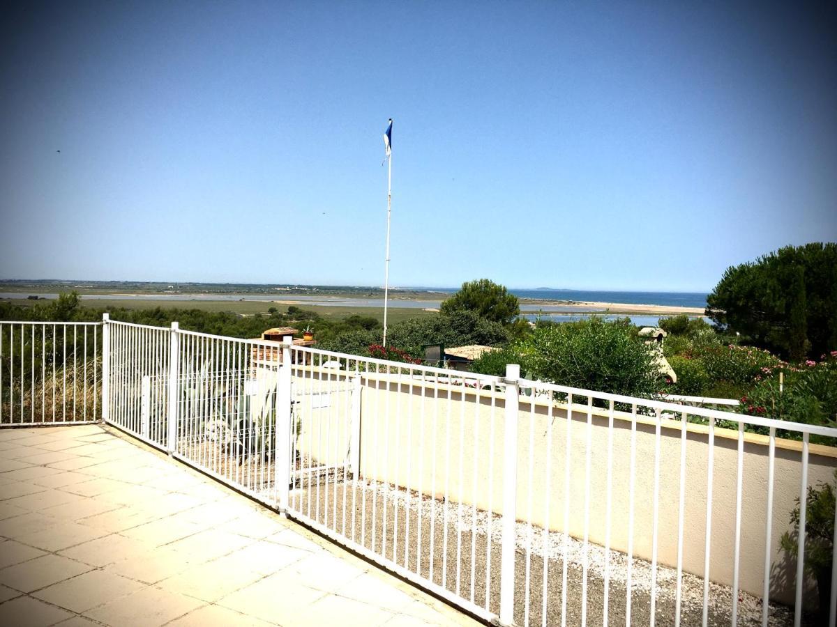 Proche Narbonne - AUDE 11- Saint pierre la Mer - ravissant pavillon plain pied F2- vaste terrasse - résidence avec piscine à 800M de la plage -Climatisé- parking privé - wifi gratuit Exterior foto